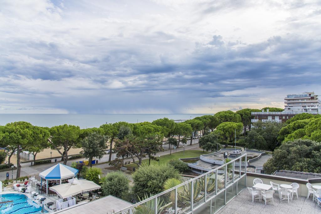 Hotel Miramare Линьяно-Саббьядоро Экстерьер фото