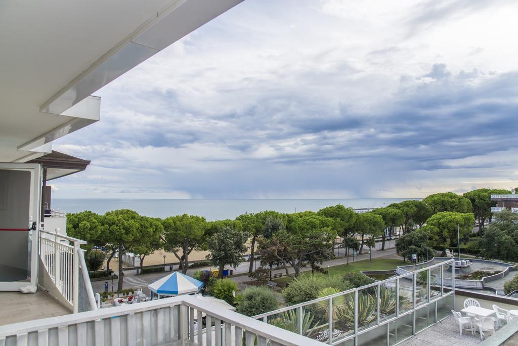 Hotel Miramare Линьяно-Саббьядоро Экстерьер фото