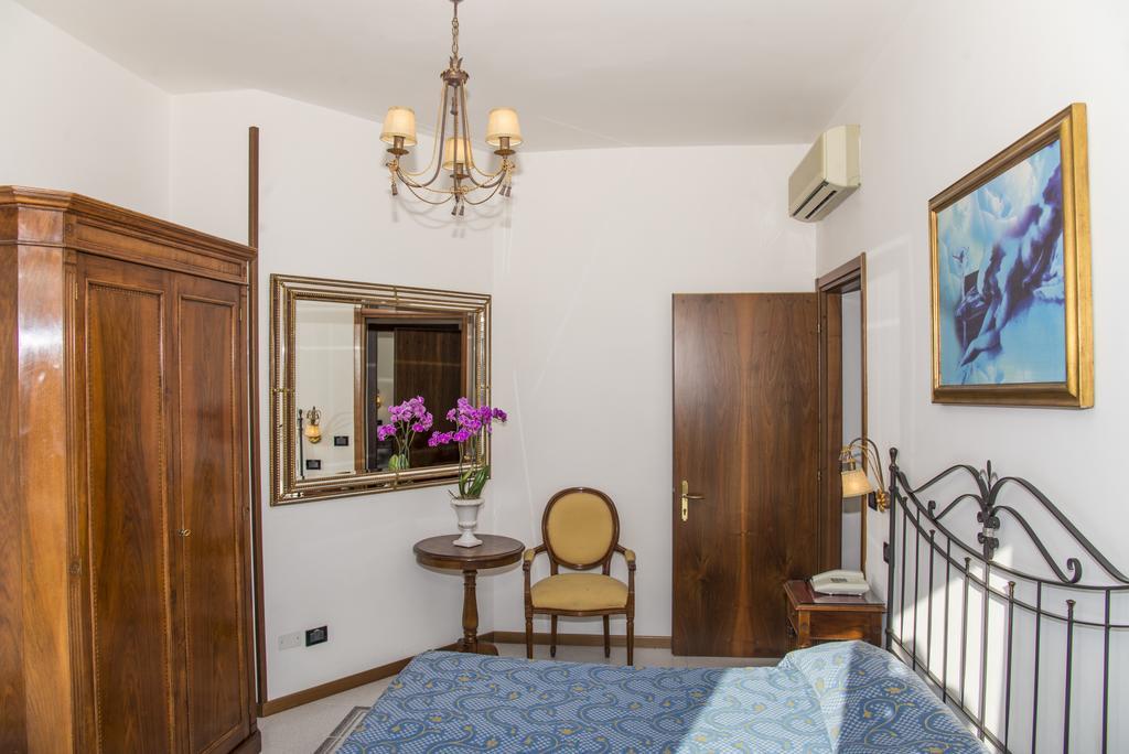 Hotel Miramare Линьяно-Саббьядоро Экстерьер фото