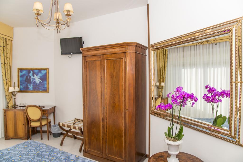 Hotel Miramare Линьяно-Саббьядоро Экстерьер фото