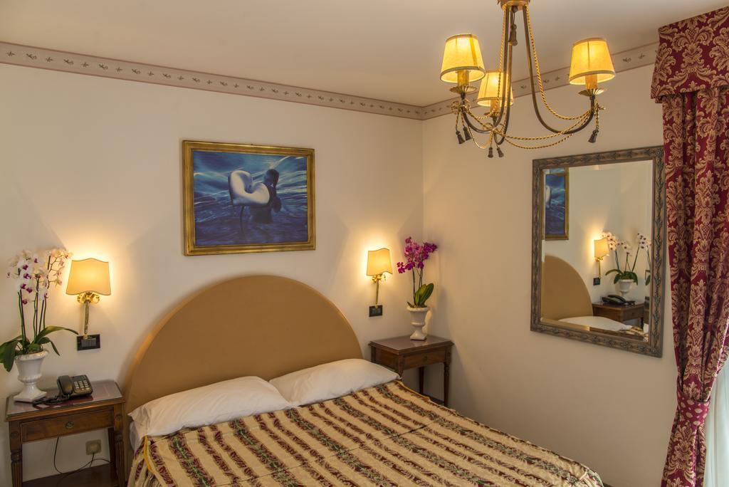 Hotel Miramare Линьяно-Саббьядоро Экстерьер фото